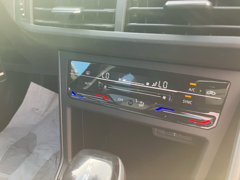 Volkswagen Taigo 1.0 tsi r-line 110cv dsg