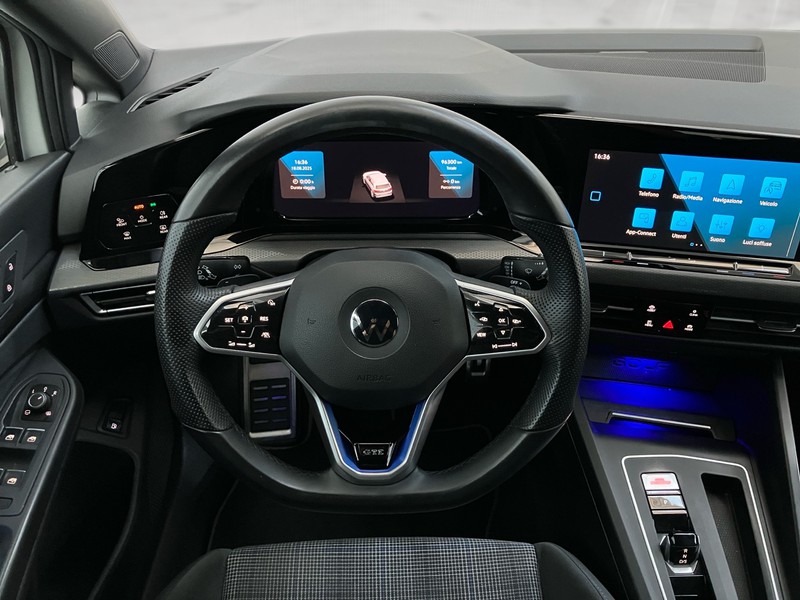 Volkswagen Golf 1.4 gte dsg