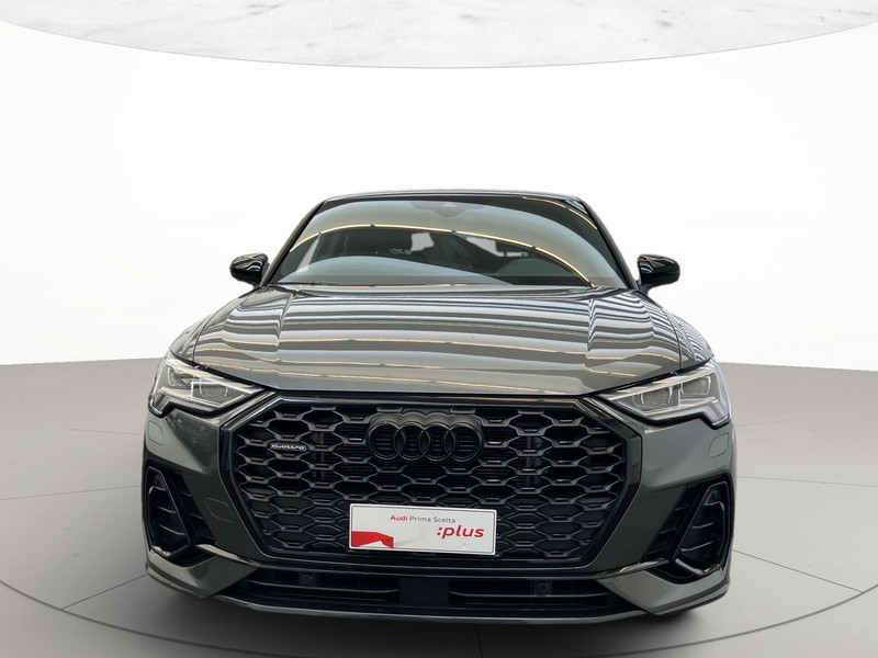 Audi Q3 sportback 40 2.0 tdi identity black quattro 193cv s-tronic