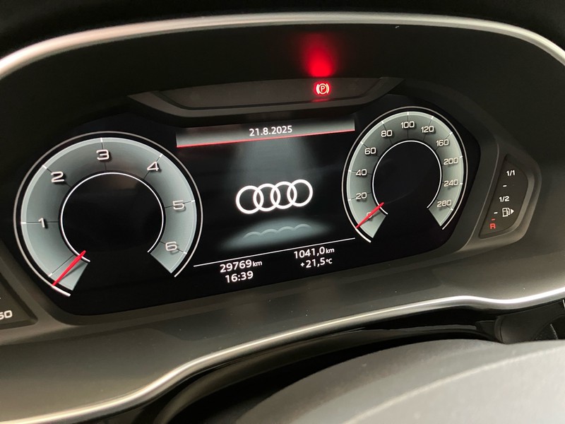 Audi Q3 sportback 40 2.0 tdi identity black quattro 193cv s-tronic
