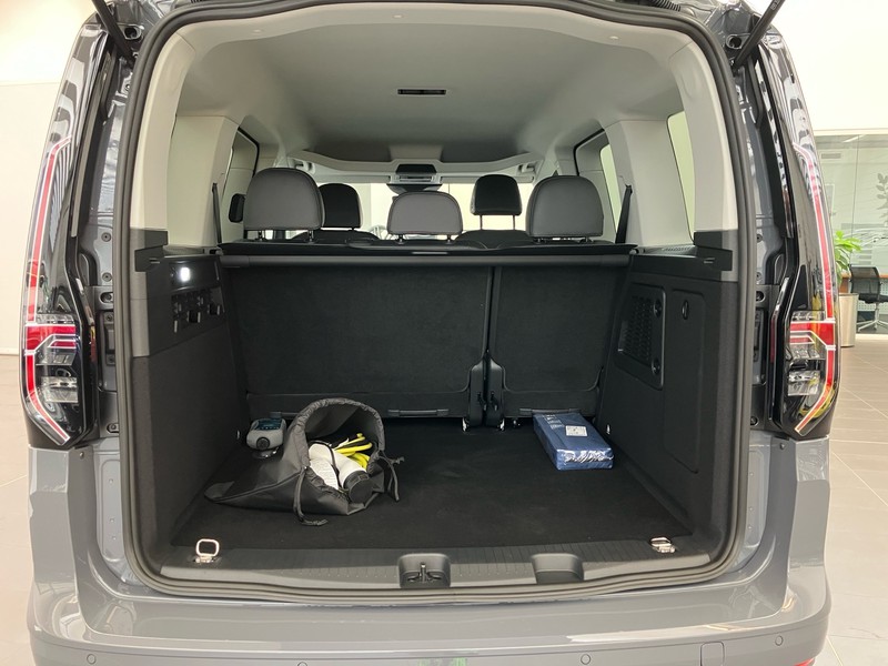Volkswagen VIC Caddy 1.5 phev 150cv life dsg