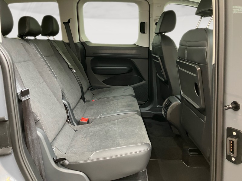 Volkswagen VIC Caddy 1.5 phev 150cv life dsg