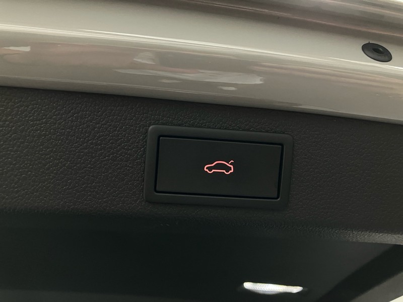 Skoda Superb wagon 2.0 tdi evo sportline 150cv dsg