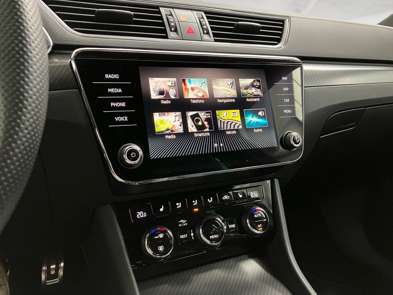 Skoda Superb wagon 2.0 tdi evo sportline 150cv dsg