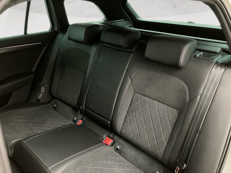 Skoda Superb wagon 2.0 tdi evo sportline 150cv dsg