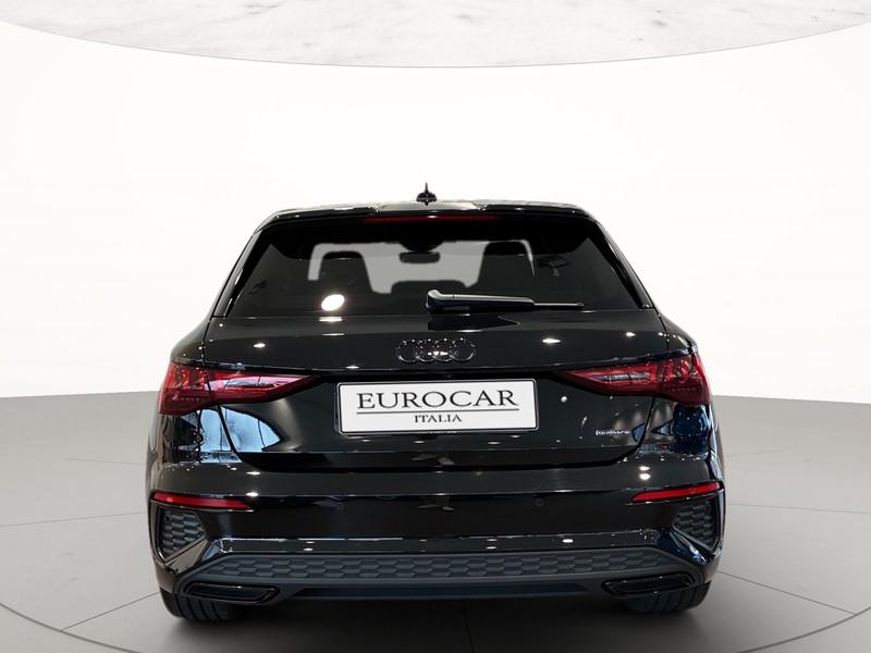 Audi A3 sportback 40 2.0 tdi identity black quattro s-tronic