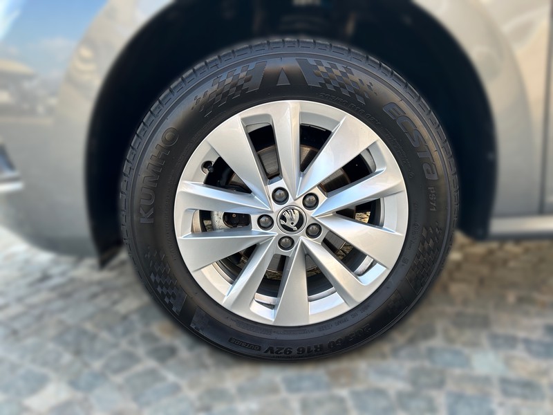 Skoda Kamiq 1.0 tsi selection 95cv
