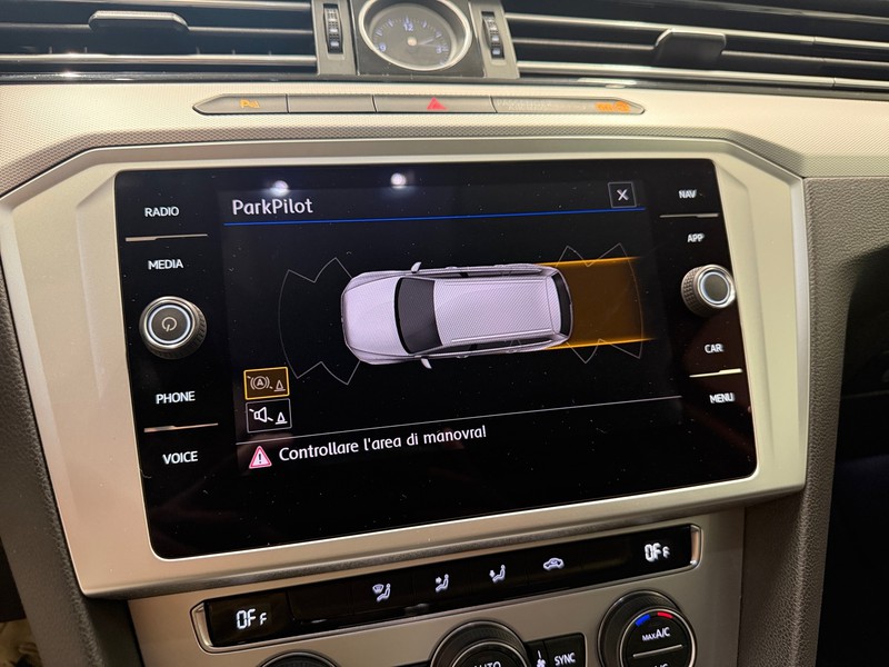 Volkswagen Passat variant 1.6 tdi business (businessline) 120cv dsg