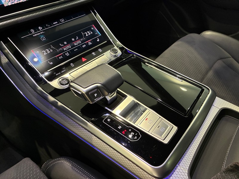 Audi Q8 3.0 tdi mhev s line edition quattro 286cv tiptronic