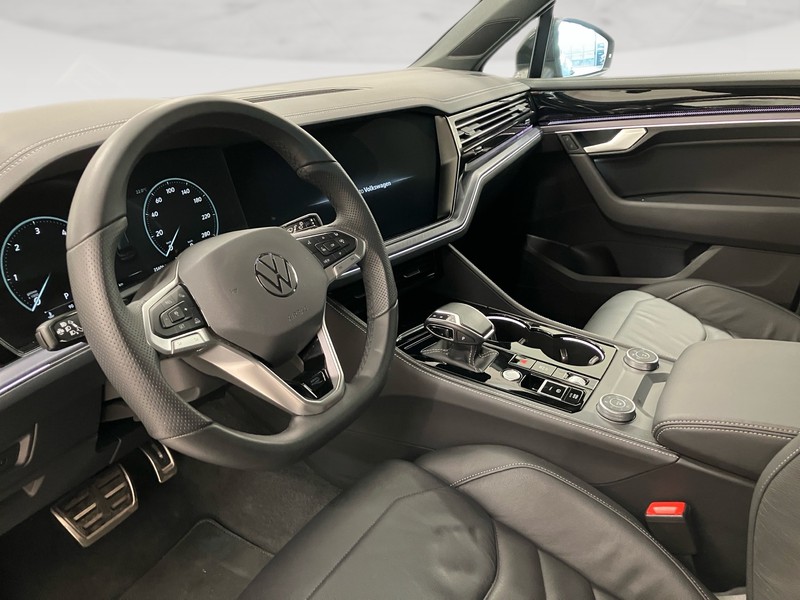 Volkswagen Touareg 3.0 v6 tdi scr r-line 231cv auto