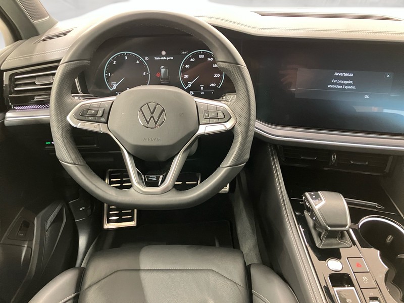 Volkswagen Touareg 3.0 v6 tdi scr r-line 231cv auto