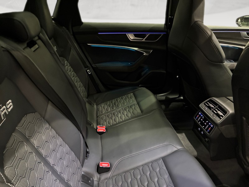 Audi RS6 avant 4.0 mhev performance quattro tiptronic