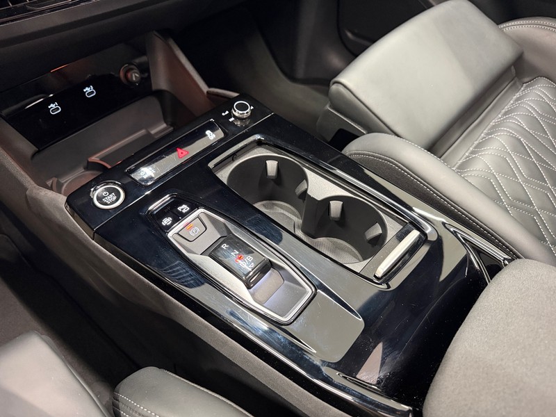 Audi Q6 e-tron s line edition quattro 387cv