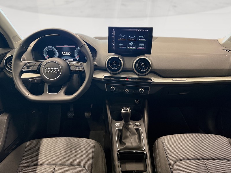 Audi Q2 30 2.0 tdi identity black