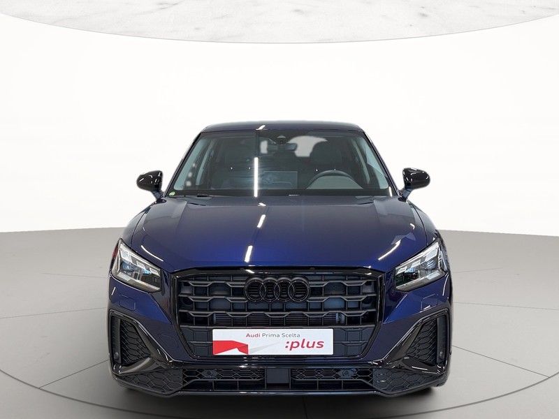 Audi Q2 30 2.0 tdi identity black