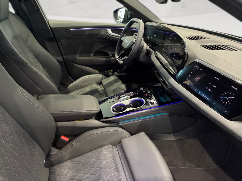 Audi A6 avant 2.0 tdi mhev + s line edition quattro 204cv s-tronic