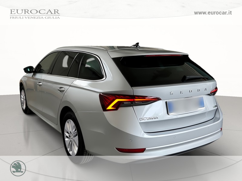 Skoda Octavia wagon 1.5 e-tec ambition dsg