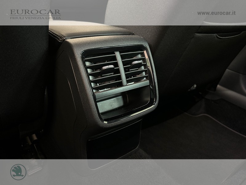 Skoda Octavia wagon 1.5 e-tec ambition dsg