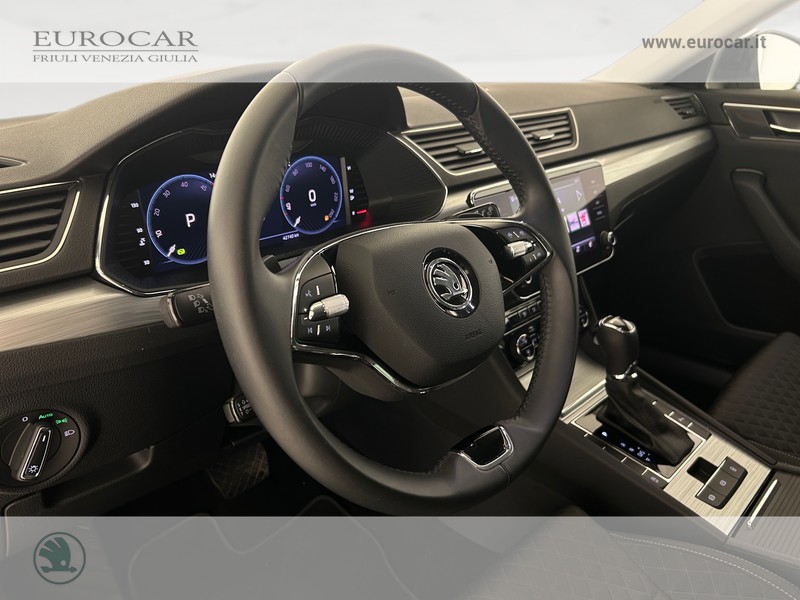 Skoda Superb wagon 2.0 tdi evo executive 150cv dsg