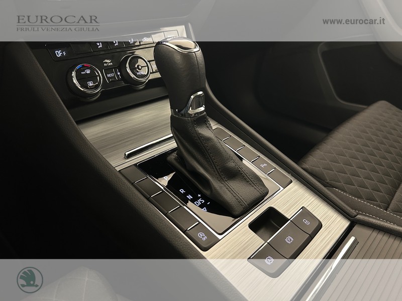 Skoda Superb wagon 2.0 tdi evo executive 150cv dsg