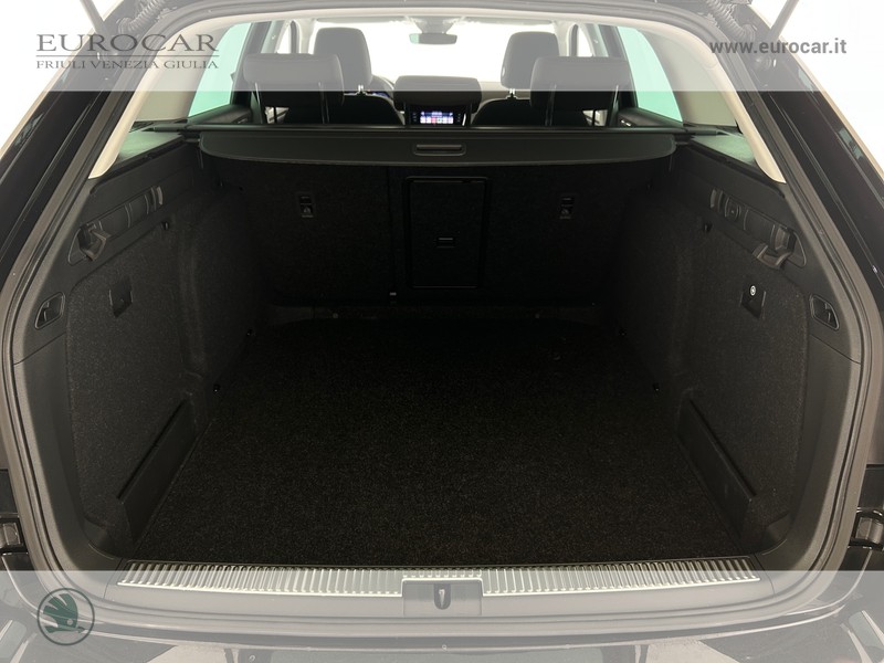 Skoda Superb wagon 2.0 tdi evo executive 150cv dsg
