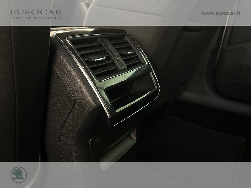 Skoda Superb wagon 2.0 tdi evo executive 150cv dsg