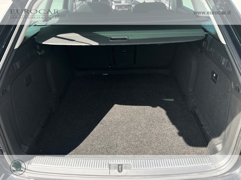 Skoda Superb wagon 2.0 tdi evo executive 150cv dsg