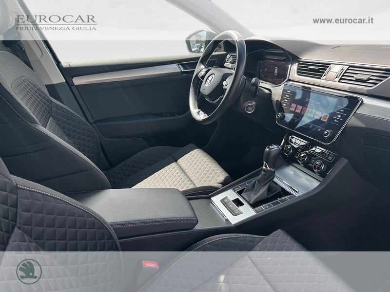 Skoda Superb wagon 2.0 tdi evo executive 150cv dsg