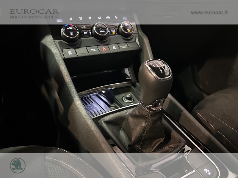 Skoda Karoq 1.0 tsi selection 115cv