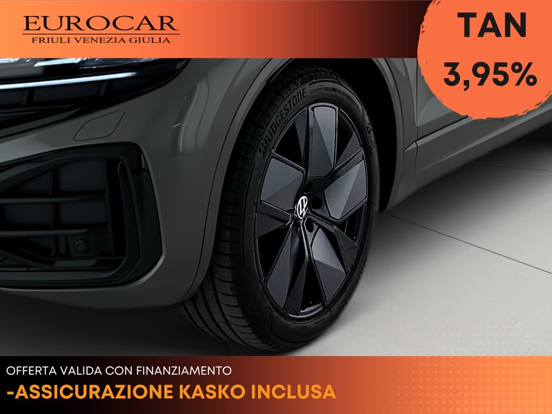 Volkswagen Touareg 3.0 v6 tdi scr r-line 231cv auto