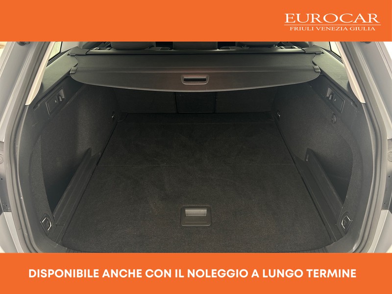 Volkswagen Passat Variant 2.0 tdi R Line Exterior 122cv DSG