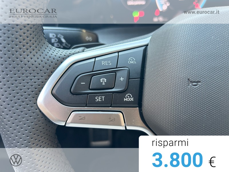 Volkswagen Golf 2.0 tdi r-line plus 150cv dsg