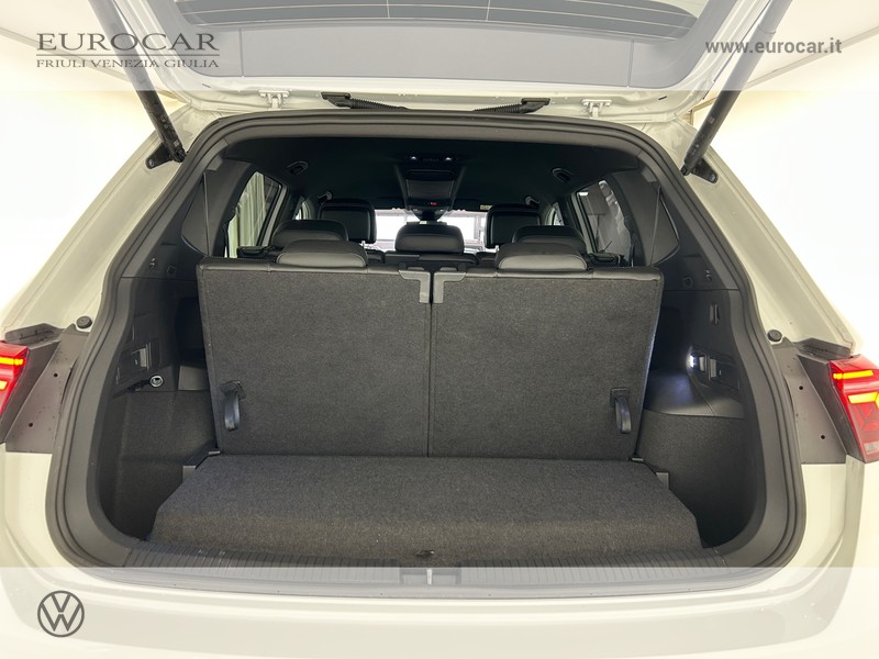 Volkswagen Tiguan allspace 1.5 tsi r-line 7p.ti dsg
