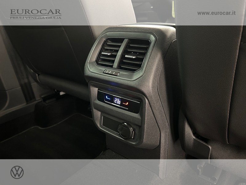 Volkswagen Tiguan 2.0 tdi r-line 150cv