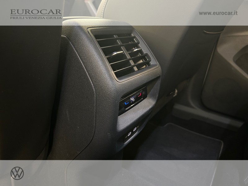 Volkswagen Tiguan 1.5 tsi ehybrid r-line 204cv dsg