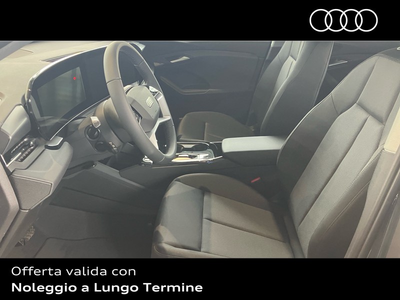 Audi Q6 e-tron business 292cv