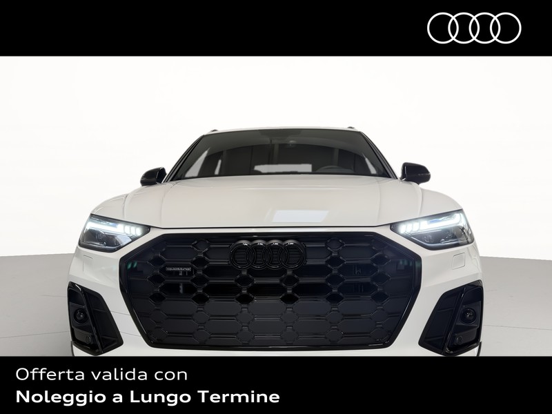Audi Q5 40 2.0 tdi mhev 12v identity black quattro s-tronic