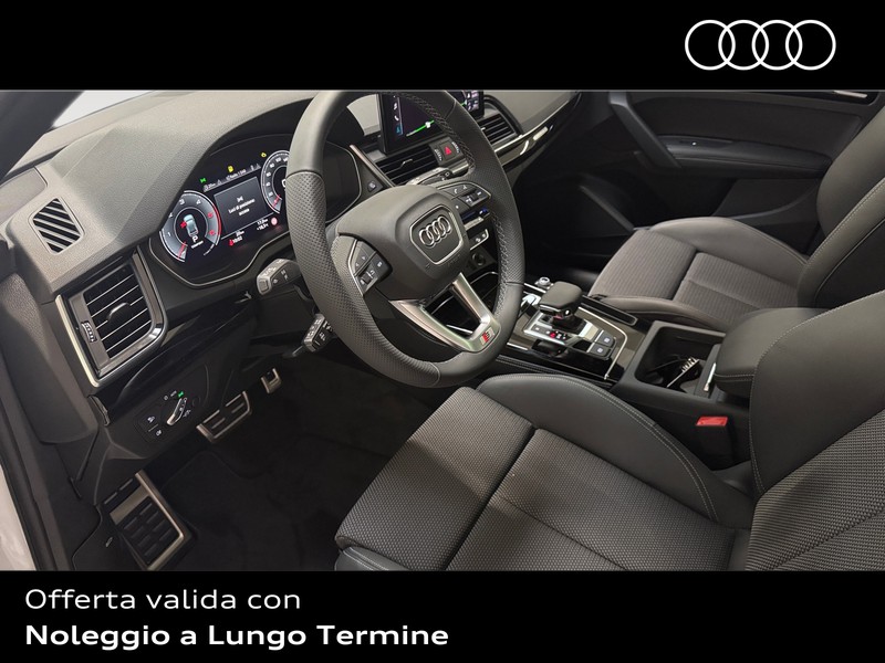Audi Q5 40 2.0 tdi mhev 12v identity black quattro s-tronic