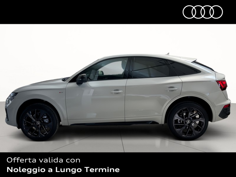 Audi Q5 sportback 40 2.0 tdi mhev 12v identity black quattro s-tronic