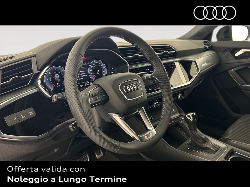 Audi Q3 sportback 35 2.0 tdi identity black s-tronic