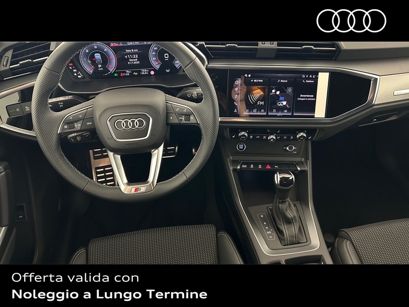 Audi Q3 sportback 35 2.0 tdi identity black s-tronic