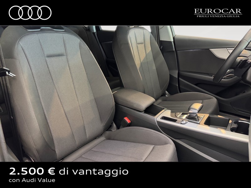 Audi A4 allroad allroad 40 2.0 tdi mhev identity contrast quattro 204cv s-tronic