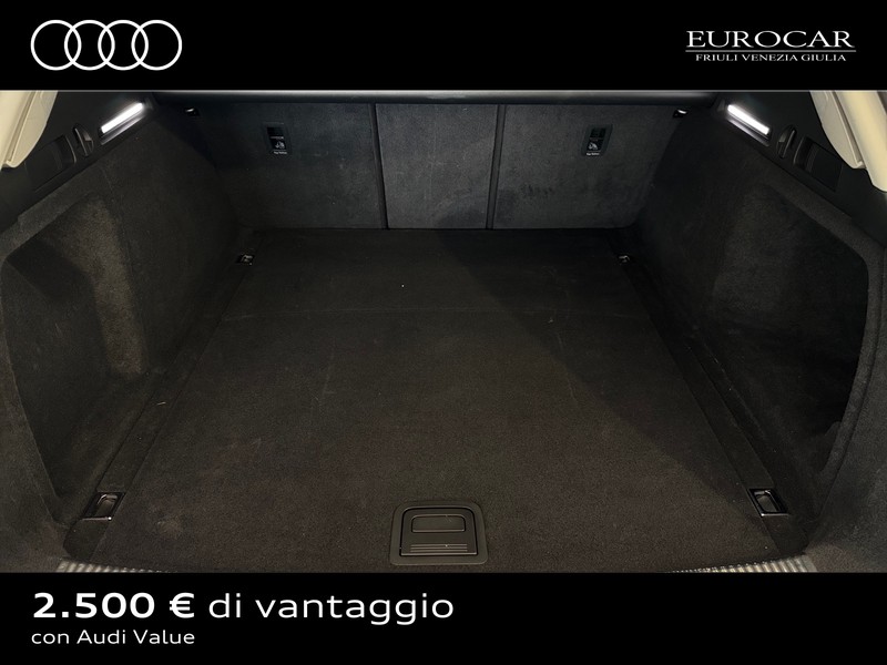 Audi A4 allroad allroad 40 2.0 tdi mhev identity contrast quattro 204cv s-tronic
