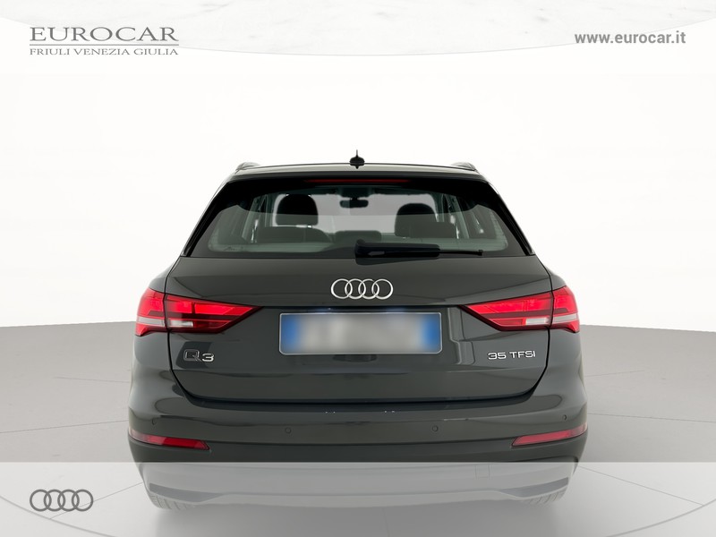 Audi Q3 35 1.5 tfsi business s-tronic