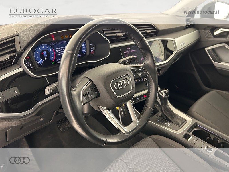 Audi Q3 35 1.5 tfsi business s-tronic