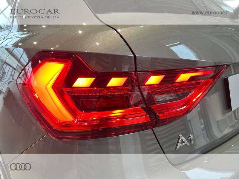 Audi A1 allstreet 30 1.0 tfsi business 116cv s tronic