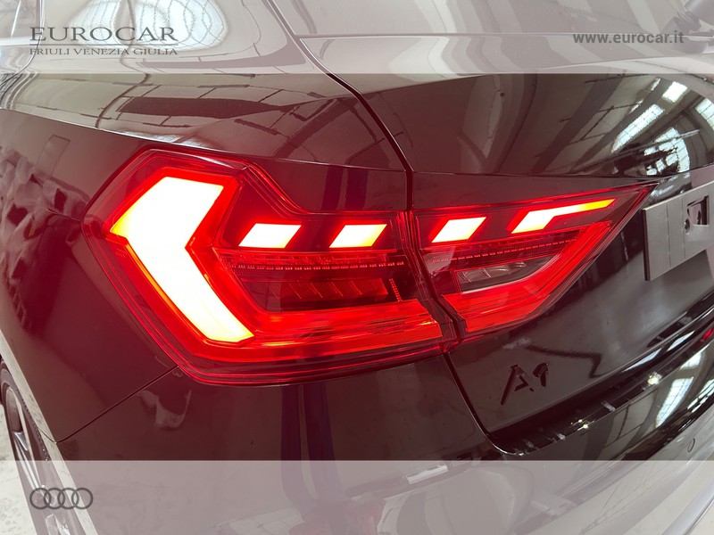 Audi A1 sportback 30 1.0 tfsi s line edition 116cv