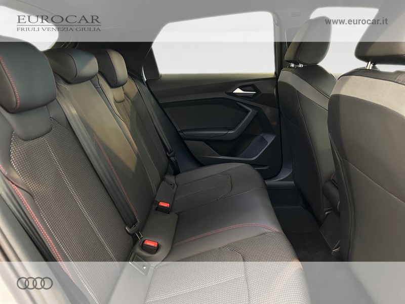 Audi A1 sportback 30 1.0 tfsi identity black 116cv s-tronic