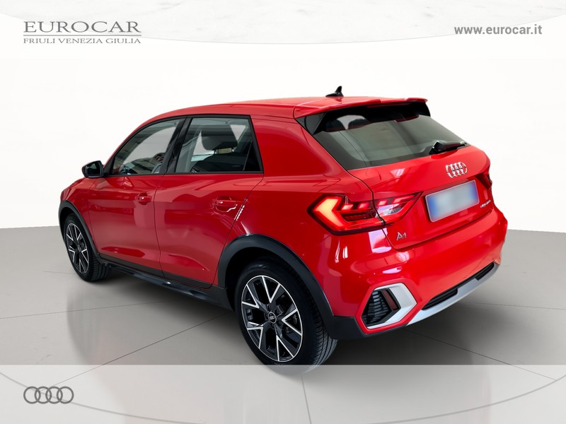 Audi A1 citycarver 30 1.0 tfsi admired 110cv s-tronic