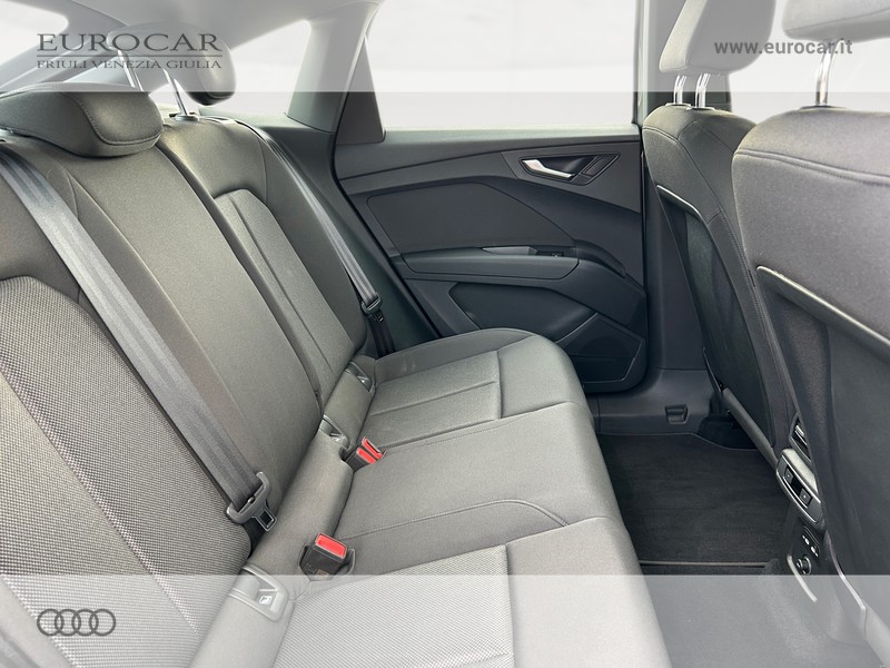 Audi Q4 e-tron sportback e-tron 40 business advanced